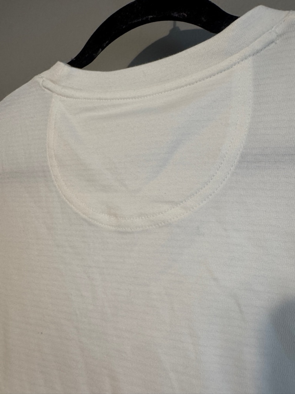 NWT Van Heusen Layered Sleeve Textured Tee Cream 2XL - Picture 3 of 7